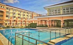 Brand New 1Br Condo, Free Pool, Wifi & Netflix